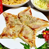 お手軽クリスマス🎄切って並べるだけの星型ピザパン⭐️