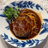 煮込みハンバーグ💐|henryさん