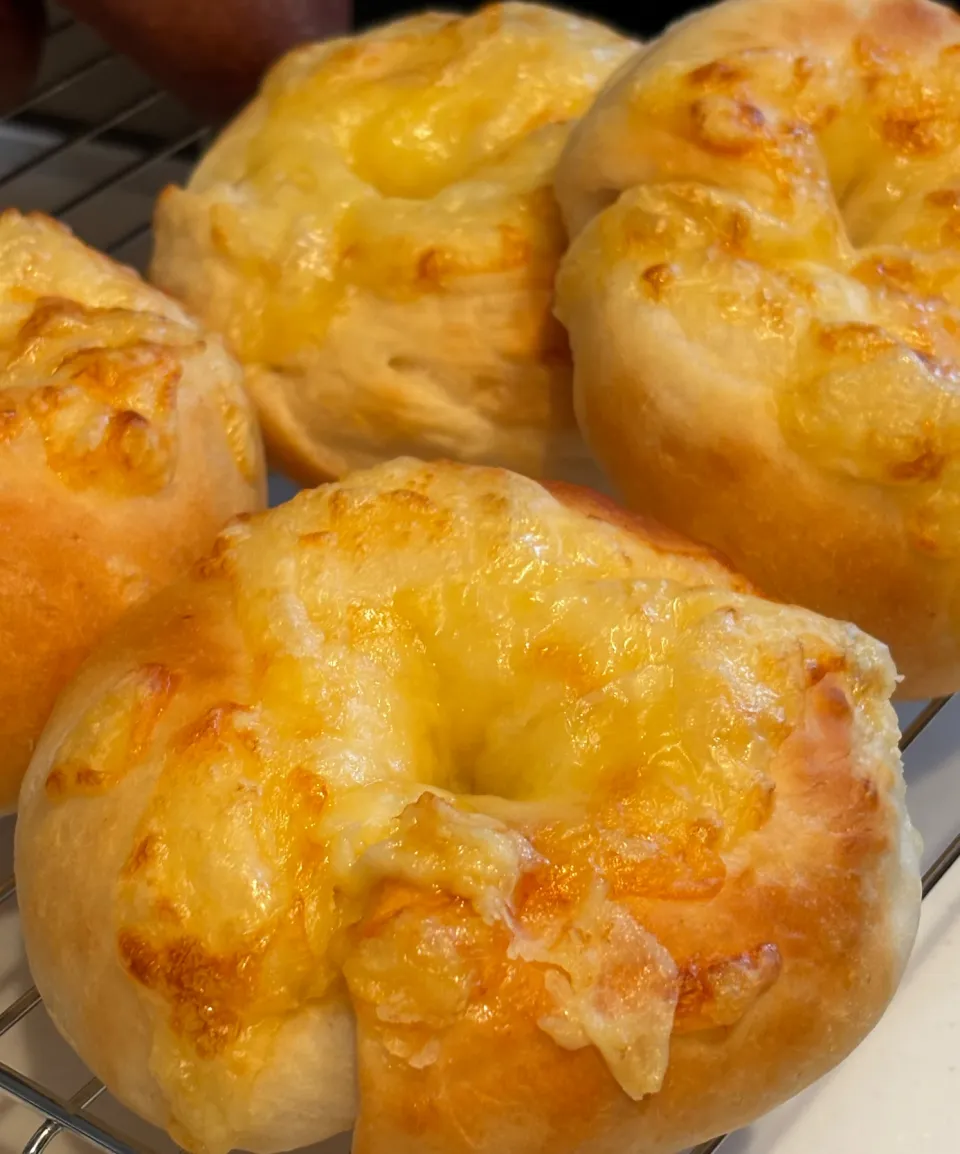 クリチ入りベーグル🥯|みーしゃさん