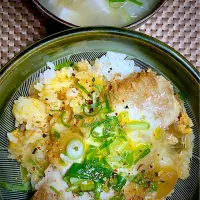 かつ丼|すくらんぶるえっぐさん