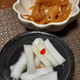 Snapdishの人気料理写真:ゆず大根と大根皮きんぴら✨