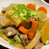 牛すじと根菜の煮込み。|ちはるさん