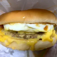 マクドナルド エグチ（エッグチーズバーガー）|ばーさんさん