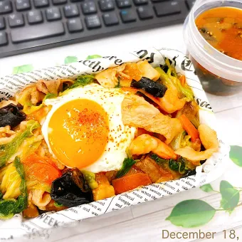 Snapdishの人気料理写真:🅜🅔🅝🅤 五目丼 🥢弁当