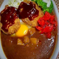 かつカレー🍛| すくらんぶるえっぐさん