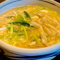 今日の麺好きランチは                                                 「京風きざみうどん(あんかけ玉とじ)」|mottoさん