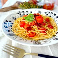 フレッシュ&ドライトマトのパスタ