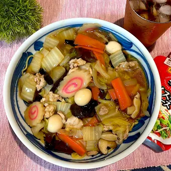 Snapdishの人気料理写真:本日のお昼はあんかけ焼きそば🍜