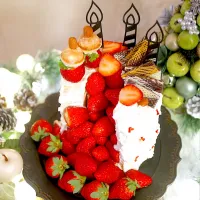 巨大バームいちごケーキタワー🗼  de              ハピバパーティー🎉