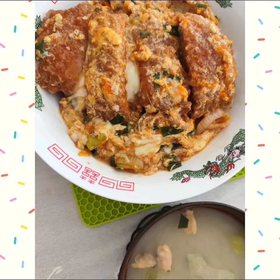 息子の朝昼ごはんカツ丼|m.rafuさん