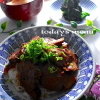 今夜はチャーシュー丼|山田 奈味　Instagram ＊nmymd369さん