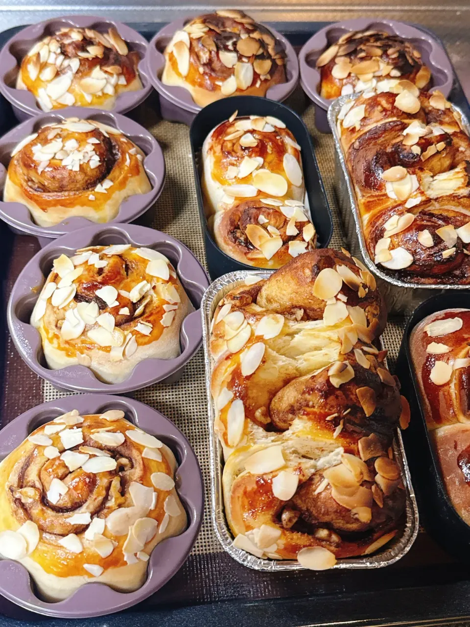 2025/12/19あすもやわらのシナモンロール😩焦げた〜|Blueberry🫐さん