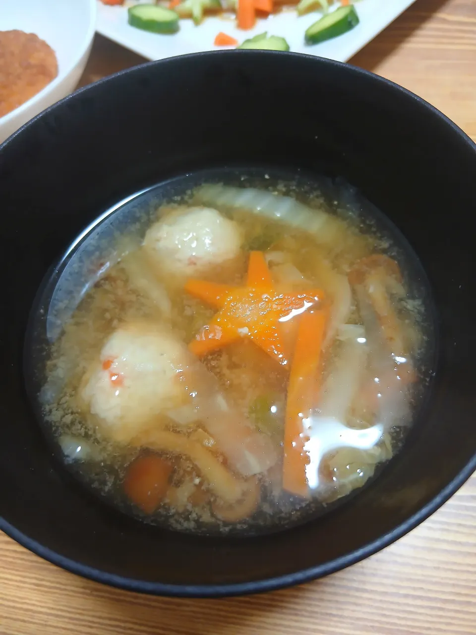 ちょびっとクリスマスっぽいみそ汁(*´艸`)|ぽんすけさん