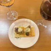 牡蠣のオイル漬けとワイン|ちゃみこさん