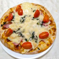 12/19の夕食　ハムとチーズのピザ|卯月さん