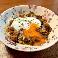 煮込みハンバーグ風丼|ちろるろさん
