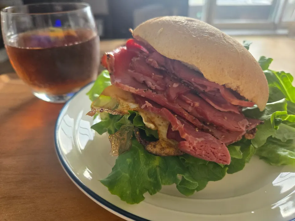 パストラミバーガー🍔|しあるさん