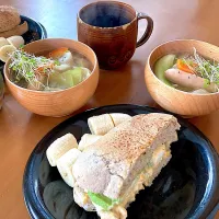 朝焼きライ麦食パンで卵サンドwithポトフ🧡|さくたえさん