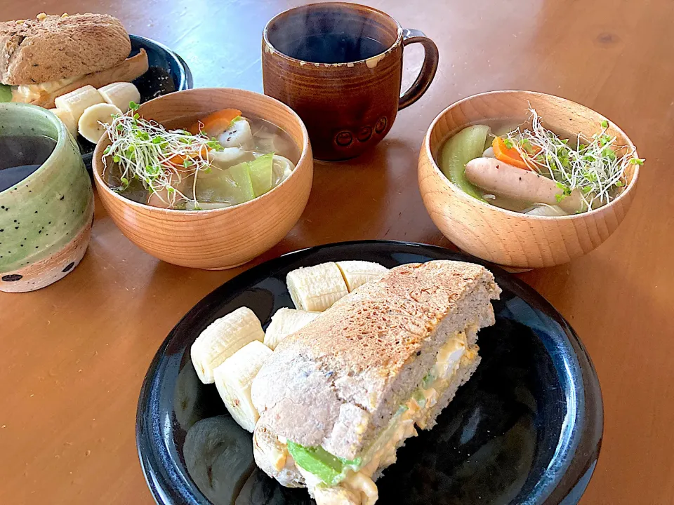 朝焼きライ麦食パンで卵サンドwithポトフ🧡|さくたえさん