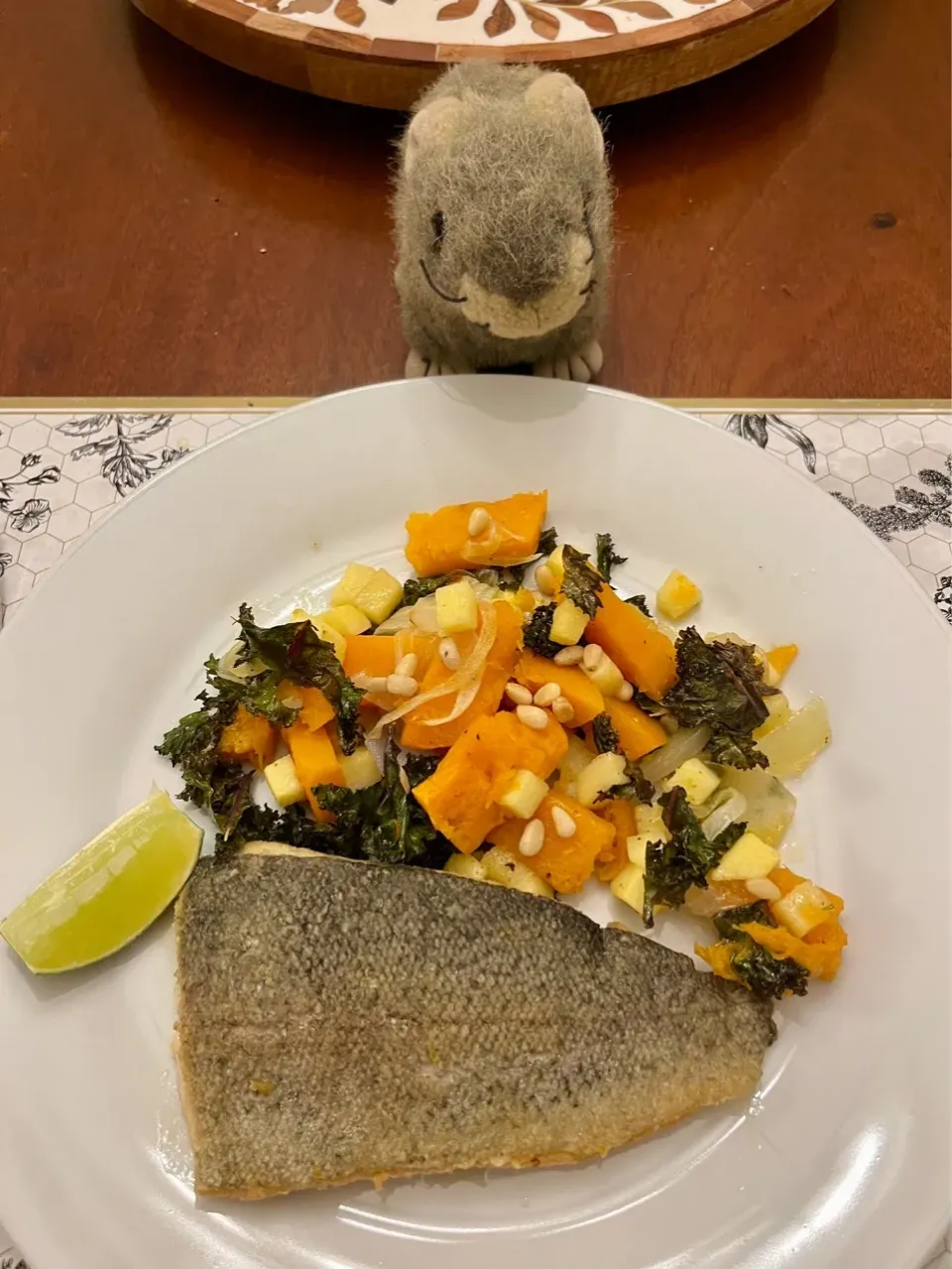 2025/12/20  （デリカータ）かぼちゃ、りんごとケールのロースト（りんごの使い途を求めてPart 8?) Roasted Winter Squash, Apple and Kale|21 Boys & 野鳥さん
