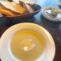 ＊隠れ家フレンチでランチ。さつまいものポタージュ♬＊|ultramarineさん