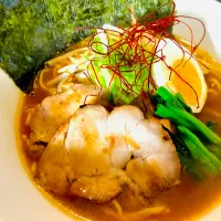 ✩.*˚豚骨醤油ラーメン| ゆきえもんさん