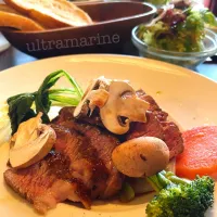 ＊隠れ家フレンチでランチ。ラムの鞍下肉のソテー＊| ultramarineさん