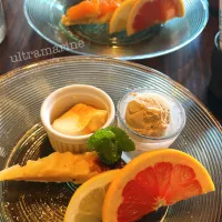 ＊隠れ家フレンチでランチ。洋梨と杏のタルトと、栗のアイス＊|ultramarineさん