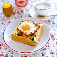 ほうれん草と目玉焼きのチーズトーストとポテトポタージュ|＊Aloha＊さん