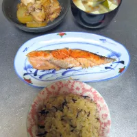 鶏肉、大根、絹揚げの煮物＆ひじきおこわ|Riapple🍎さん