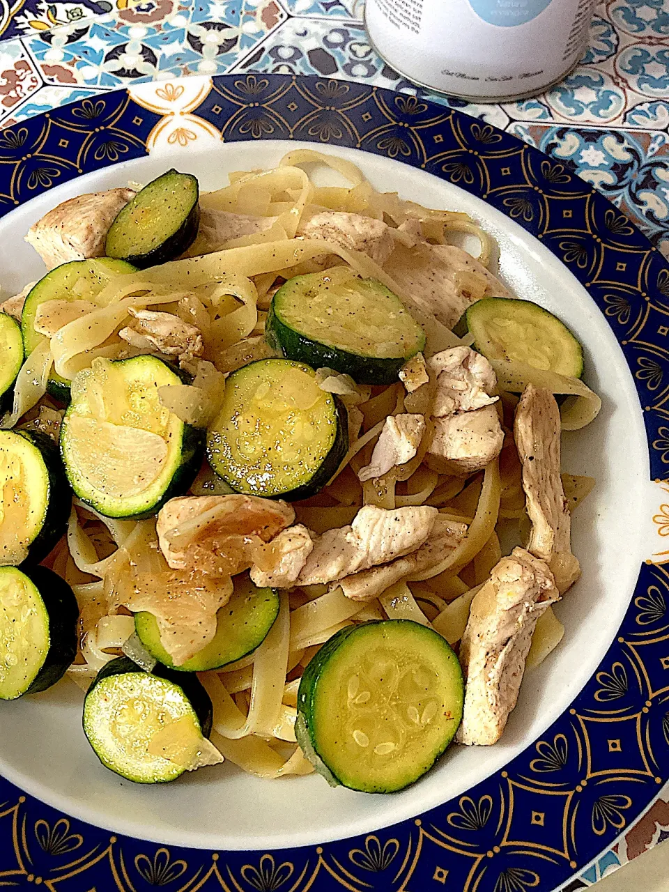 ズッキーニとササミのパスタ🍝|ジュンコ バイヤーさん