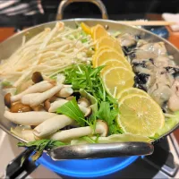 牡蠣レモン鍋〜v(^o^)| たかたかさん