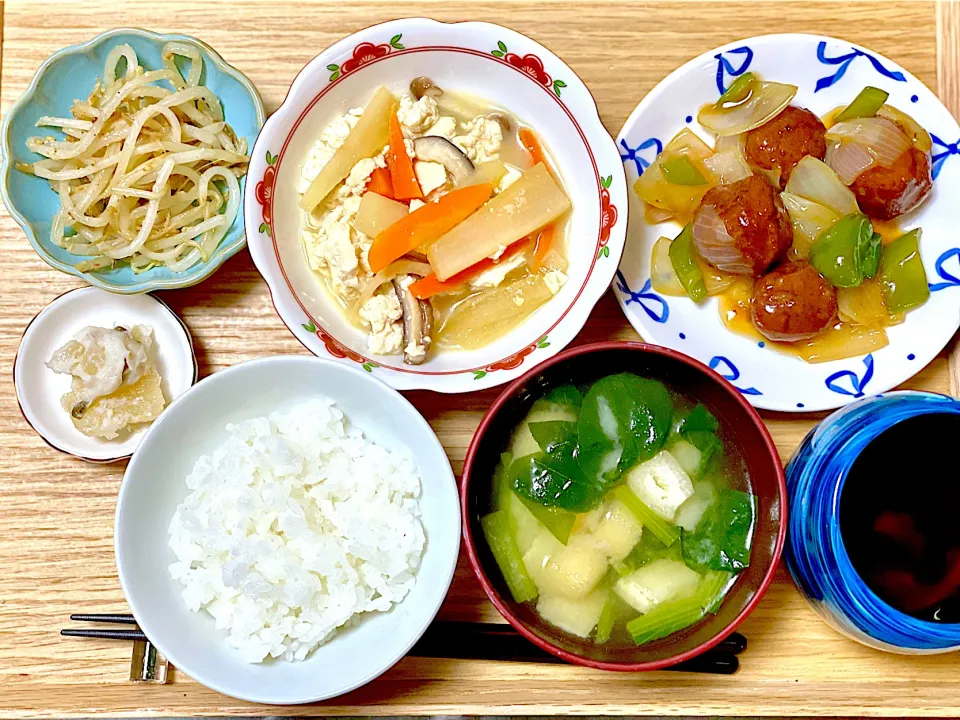 夕飯 肉団子酢豚風と炒り豆腐など|ふわふわさん