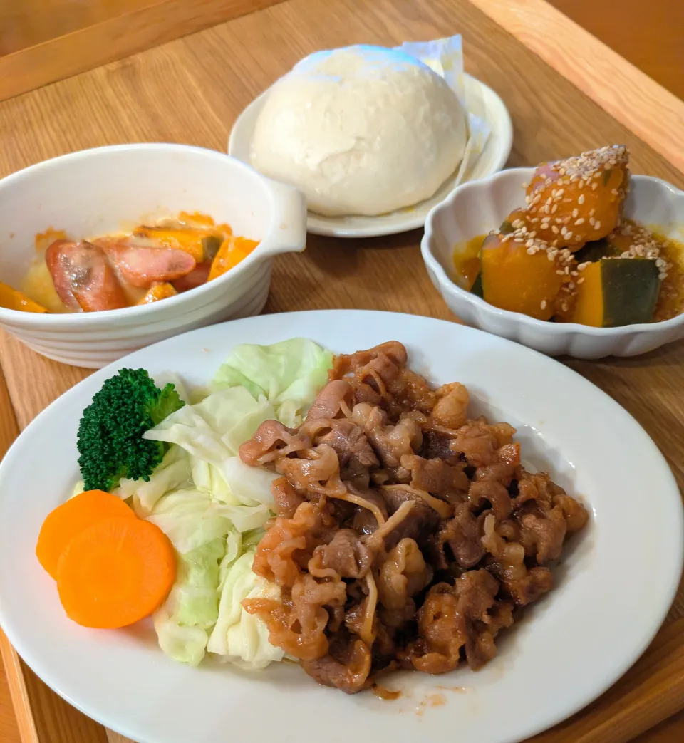 ☆牛バラプルコギ　☆かぼちゃ煮　☆かぼちゃチーズ焼き　☆カレー肉まん|chikakoさん