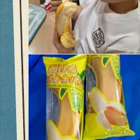 🍌剥けるバナナパン🍌|みよぱさん