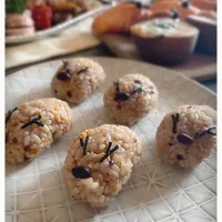 izoomさんの料理 トナカイおにぎり 赤鼻のルドルフ