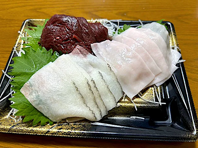 鯨🐳のお刺身❗️╰(*´︶`*)╯♡✨|サソリさん