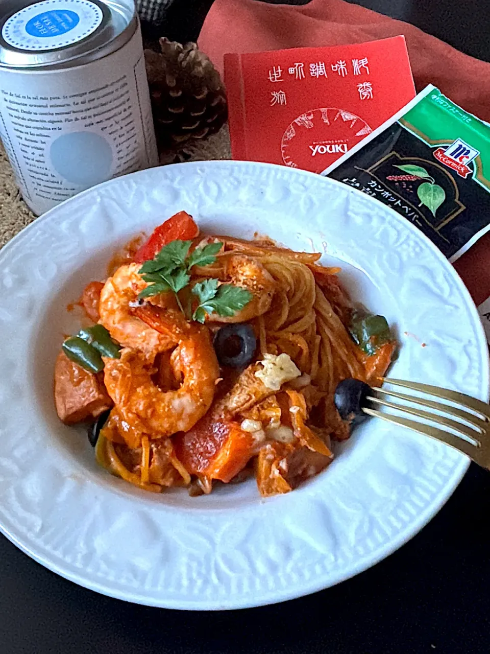 トマトクリームパスタ🍝 ~マルミタコリメイク|とんちんさん