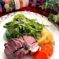 豚肩ロースを生塩糀パウダー黒胡椒とバジルでポルケッタ🎄