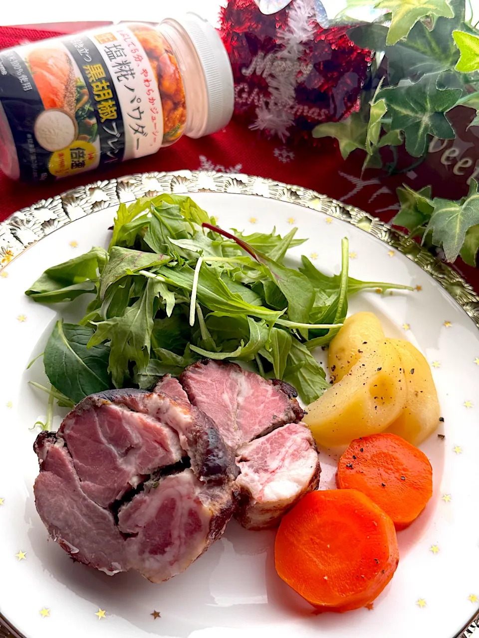 豚肩ロースを生塩糀パウダー黒胡椒とバジルでポルケッタ🎄|🌺🌺Foodie🌺🌺さん