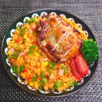 クリスマス風グリルチキンプレートでムスコの置きランチ|からあげビールさん