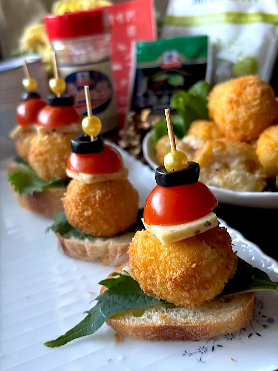 ミニクロケッタのブルスケッタ ~スペインのクリスマス🎄🇪🇸|とんちんさん