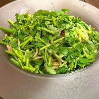 せりのペペロンチーノ|ま〜てぃんさん