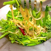 せりのペペロンチーノ|ま〜てぃんさん