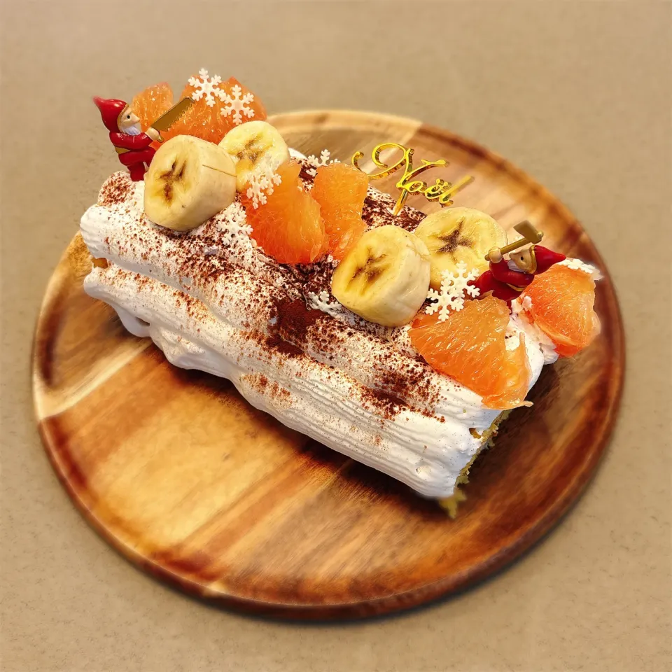 ホワイトブッシュドノエル|かわうそcookingさん