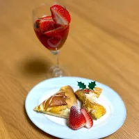 ケーキプレートとロゼワイン|sachi ＊さん