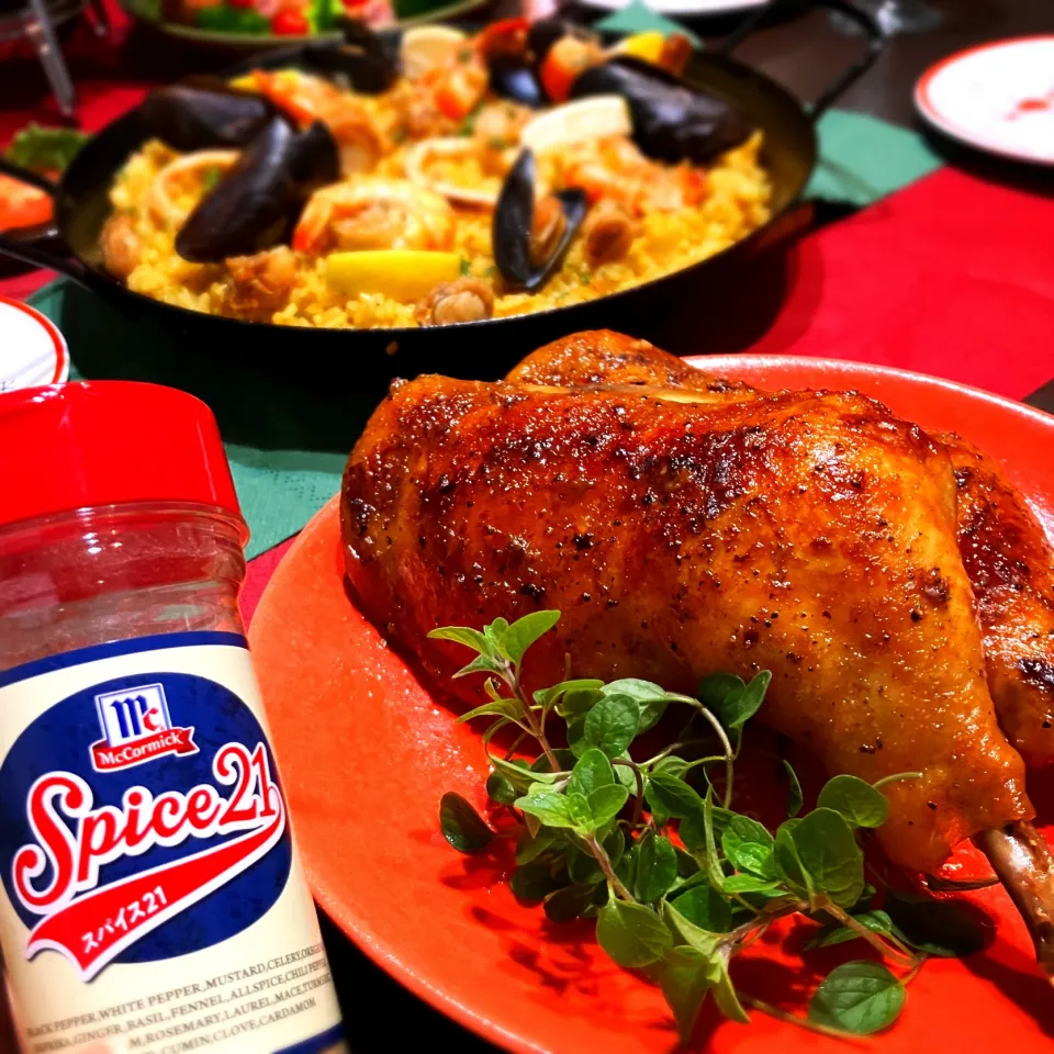 スパイス21で、クリスマスチキン|うさかめさん