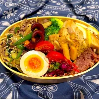 🎄おかずの下に夫の好物タコご飯🐙お見せできないのが残念です😅|まーくんの妻さん