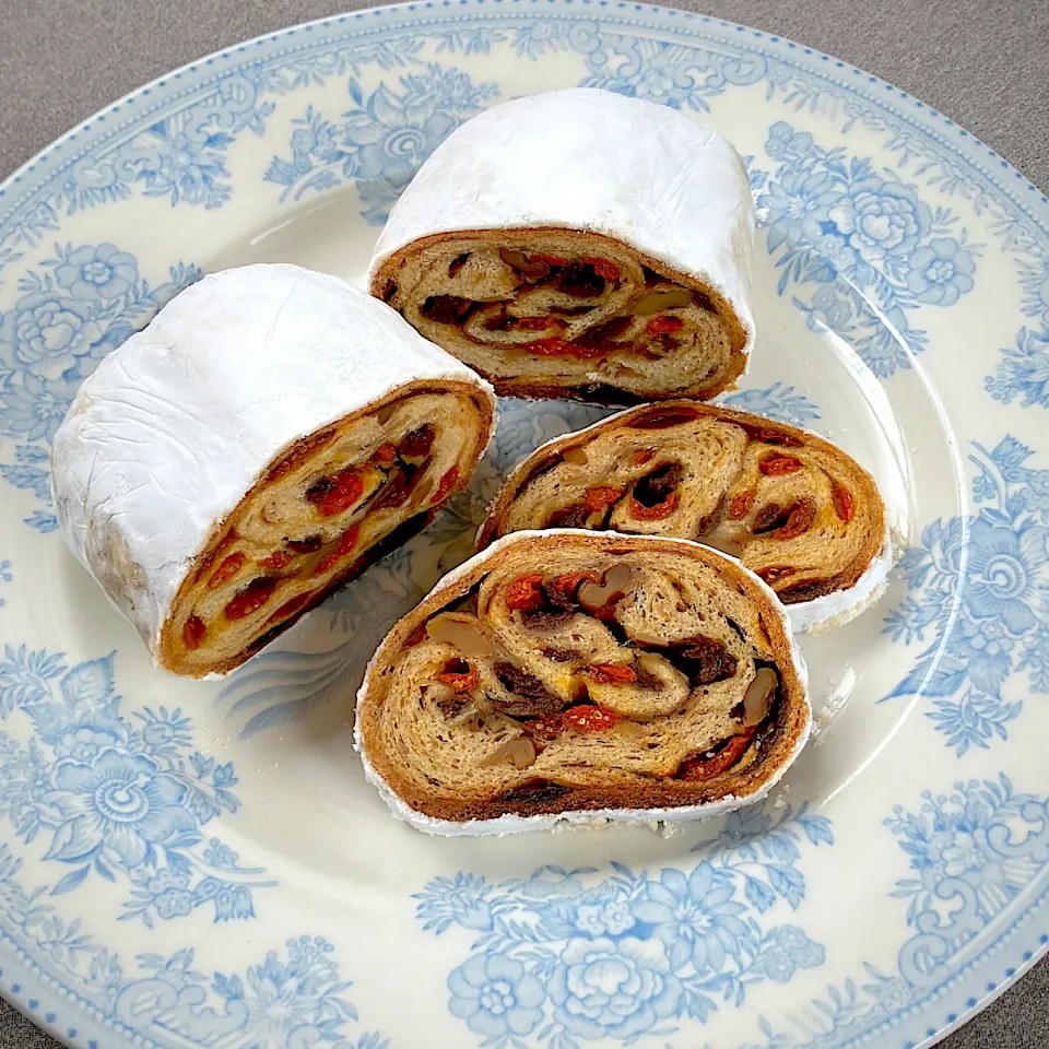 【2025クリスマス】シュトーレン|紅茶とお菓子と時々ごはんさん