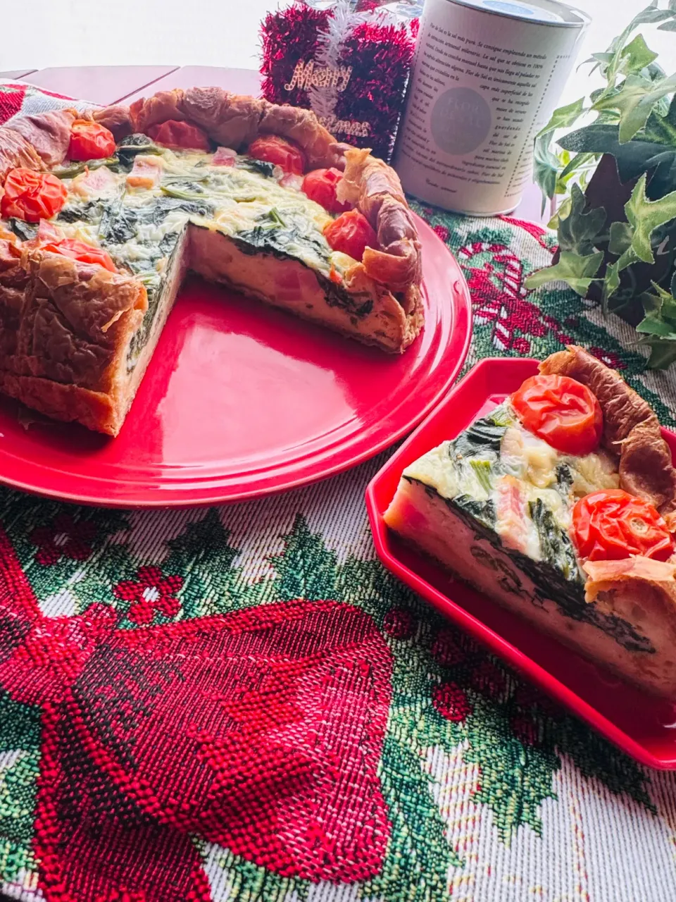 ほうれん草とベーコンのクロワッサンキッシュ🥐|🌺🌺Foodie🌺🌺さん